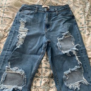 Girlfriend fit Distressed jeans-13